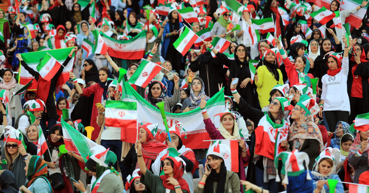 Женщины Ирана теперь могут посещать футбольные матчи - разрешение оформлено официально